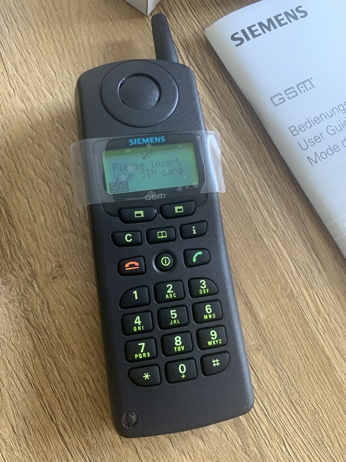 6151122