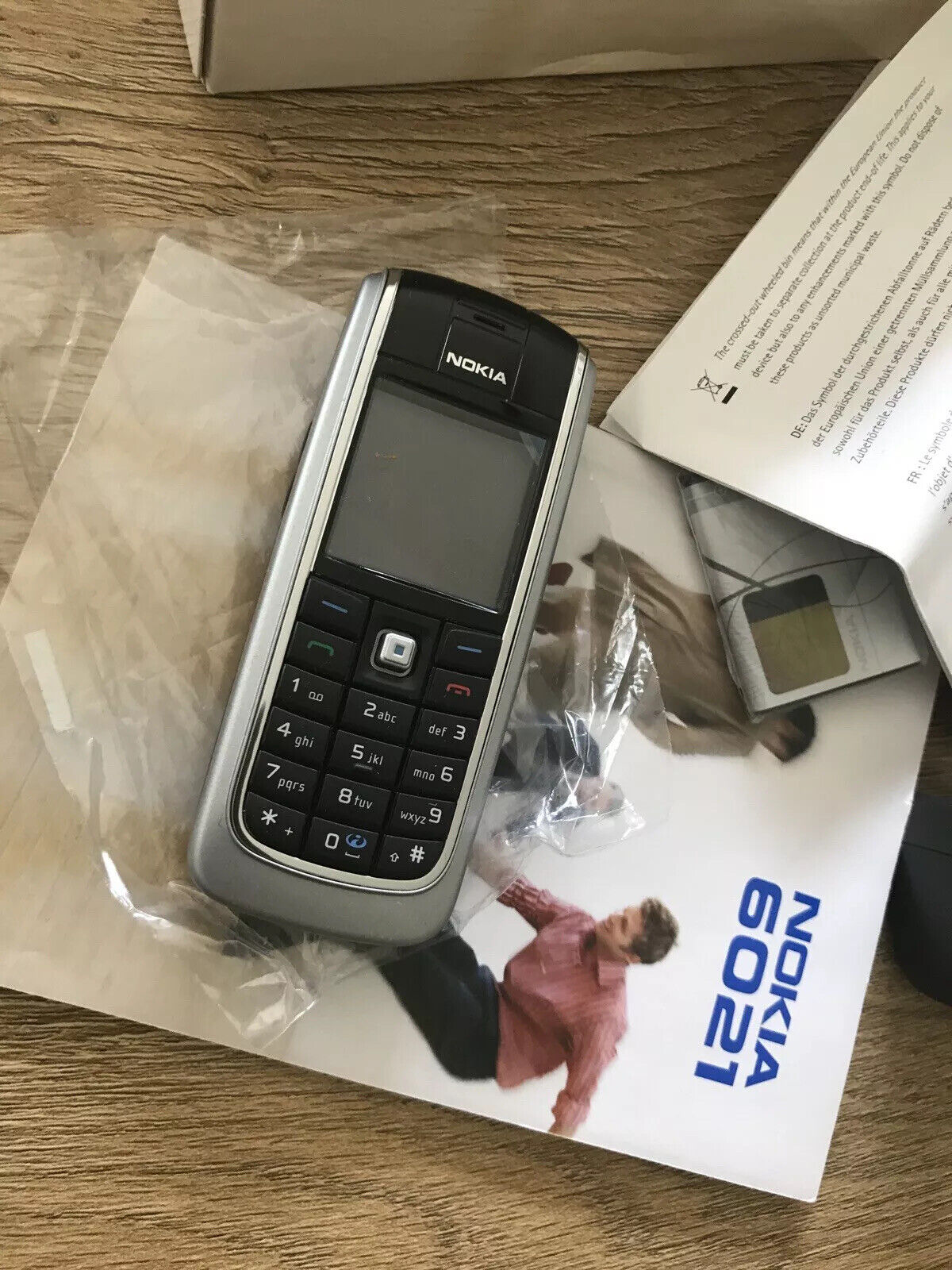 6151082