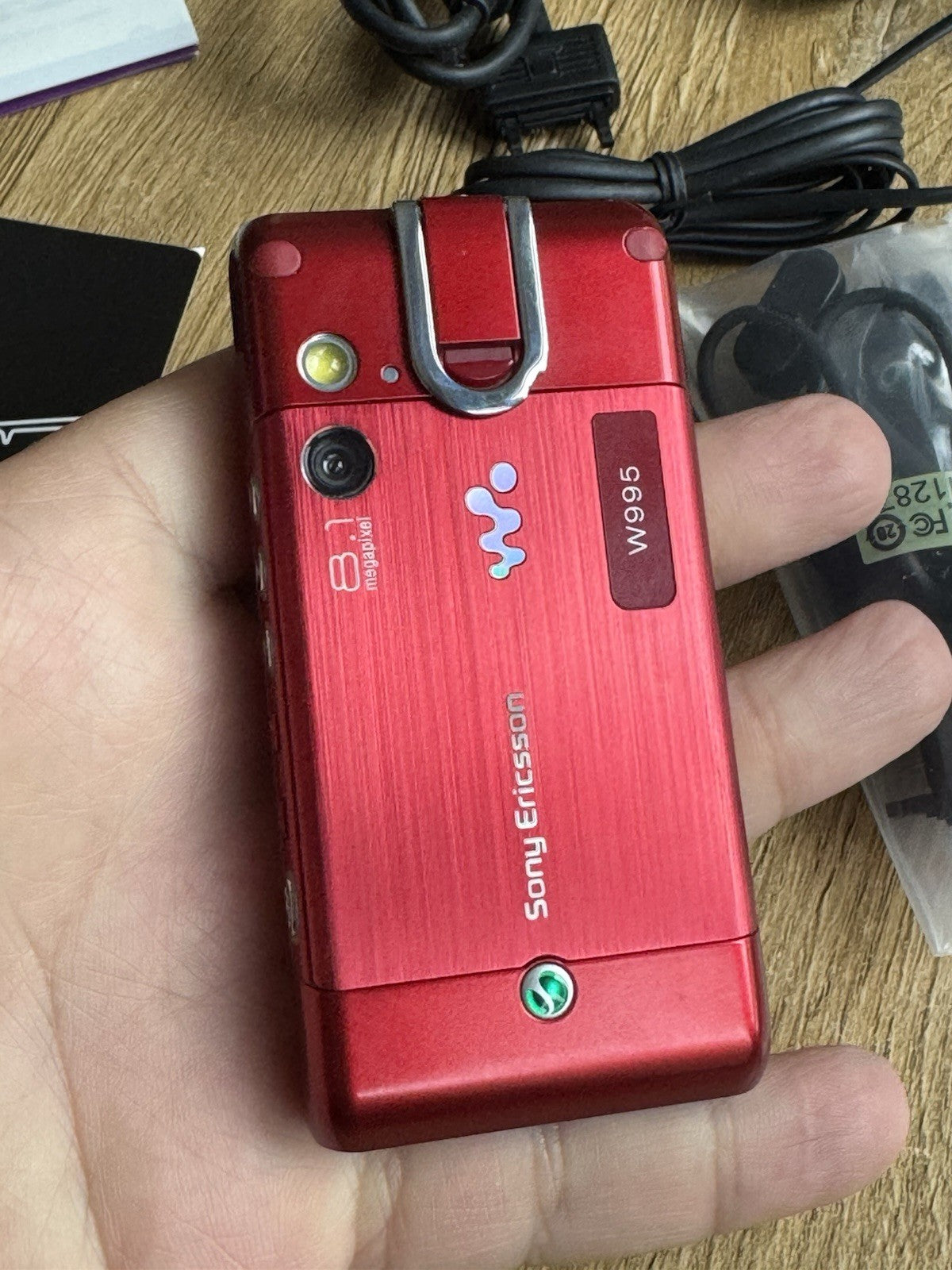 6925649