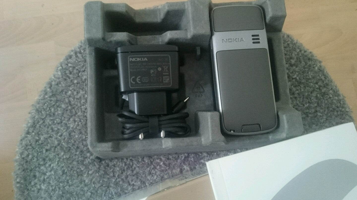 6151056
