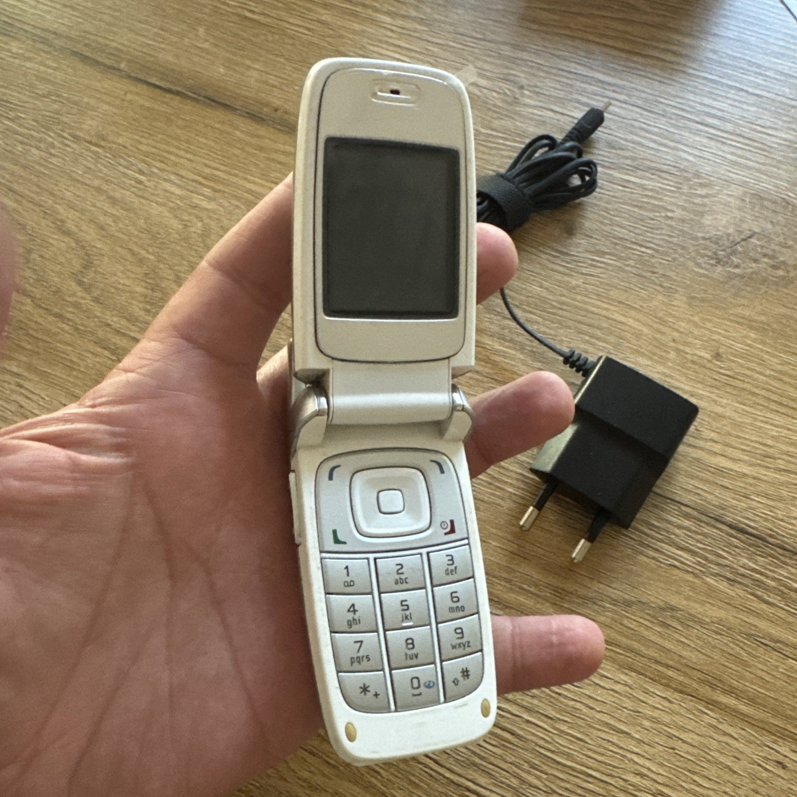 7110973